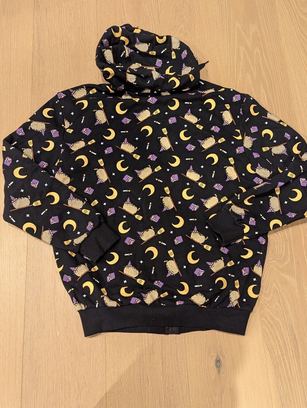 Black Pusheen Halloween Hoodie - Picture 2 of 7